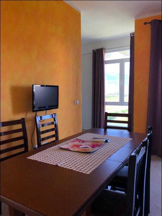 Rainbow Holiday Apartments فلورا المظهر الخارجي الصورة