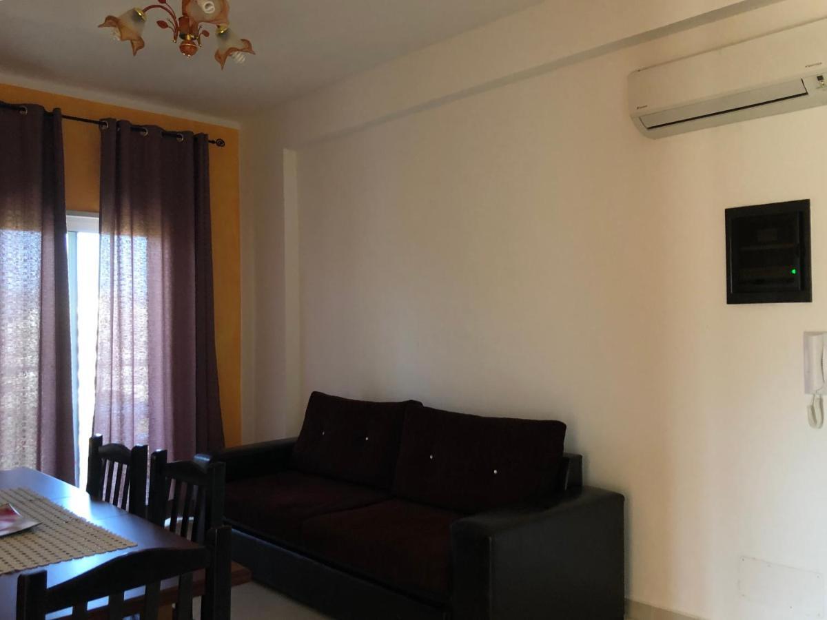 Rainbow Holiday Apartments فلورا المظهر الخارجي الصورة