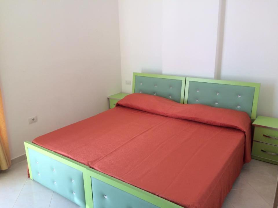 Rainbow Holiday Apartments فلورا المظهر الخارجي الصورة