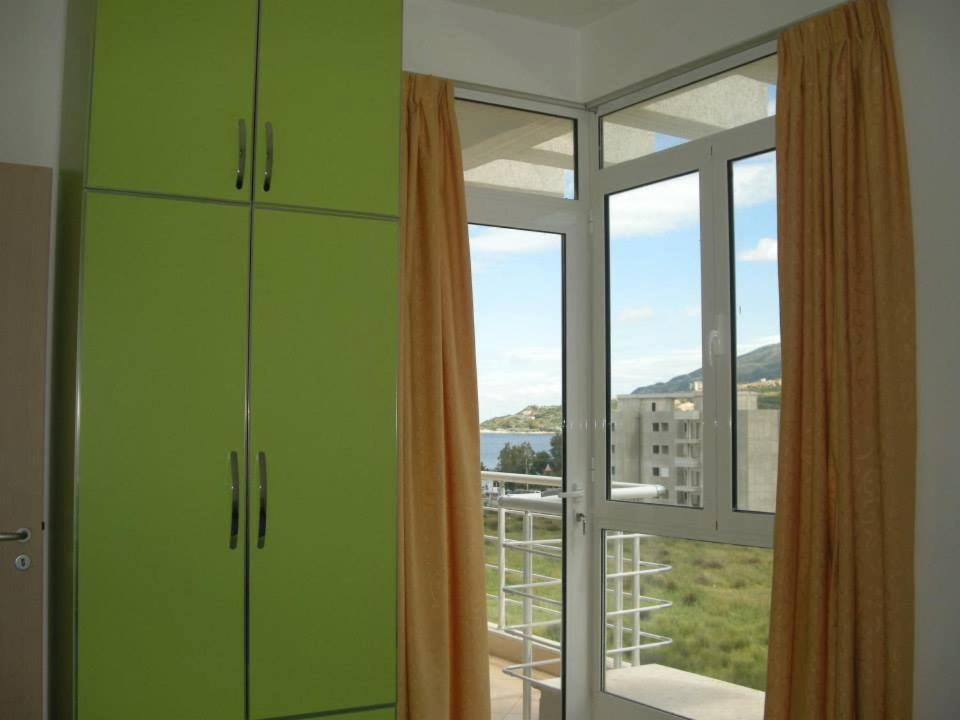 Rainbow Holiday Apartments فلورا المظهر الخارجي الصورة