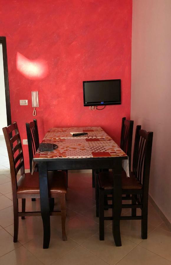 Rainbow Holiday Apartments فلورا المظهر الخارجي الصورة