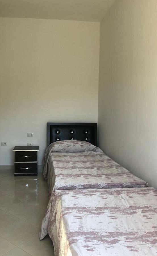 Rainbow Holiday Apartments فلورا المظهر الخارجي الصورة