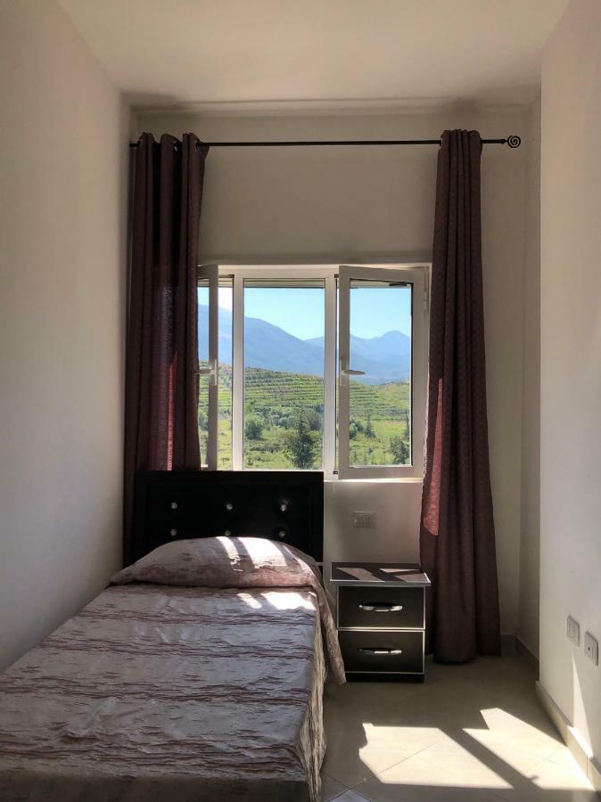 Rainbow Holiday Apartments فلورا المظهر الخارجي الصورة